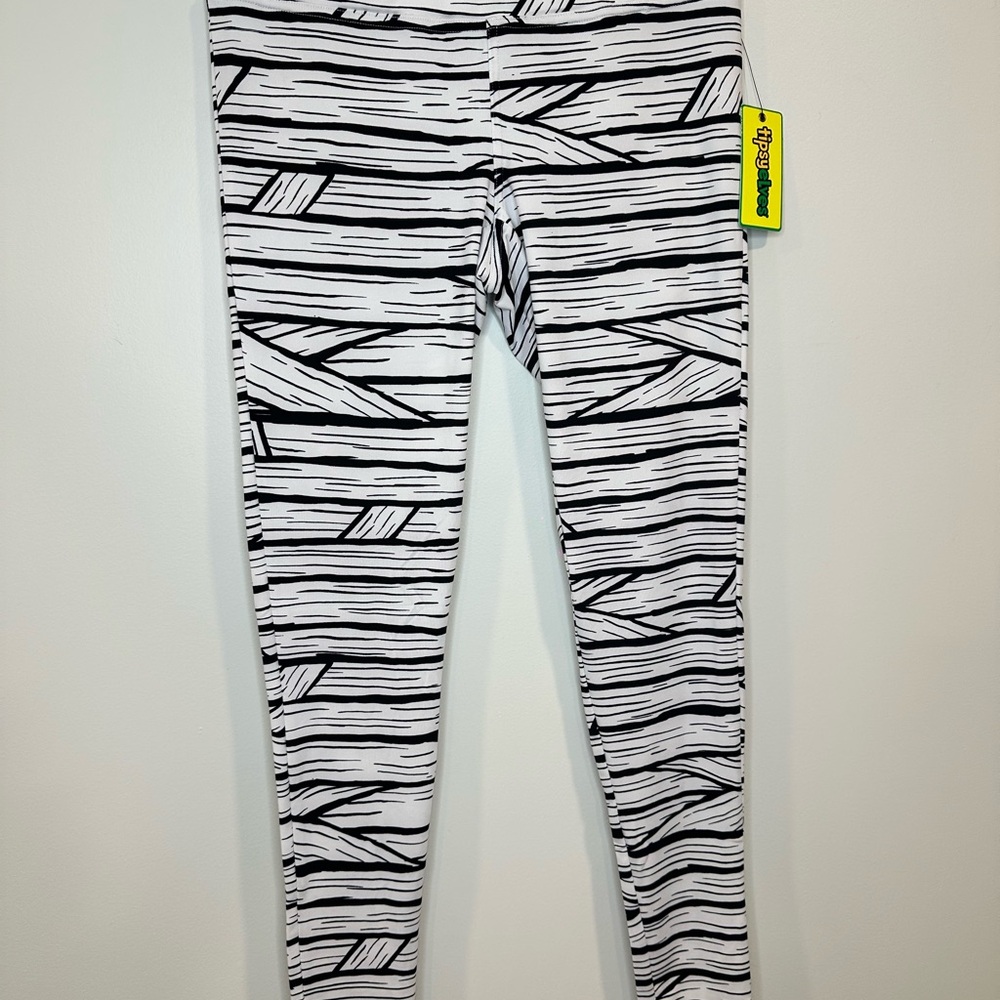 Tipsy Elves Leggings Women’s Printed White Black Activewear Snowboard Size S